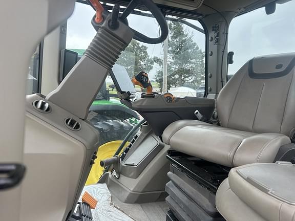 Image of John Deere 8RX 410 equipment image 3