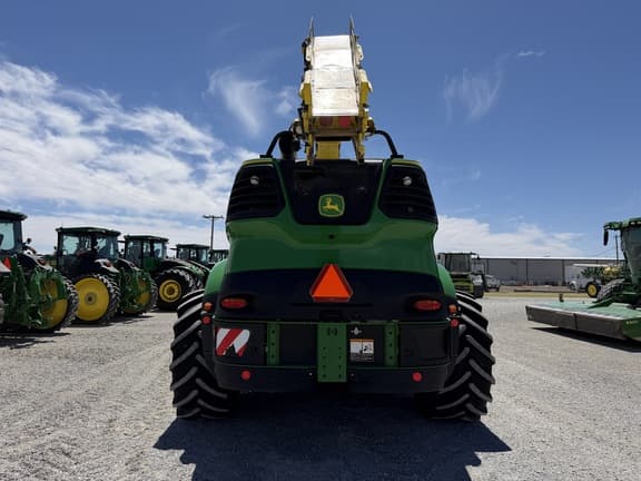 Image of John Deere 9700 equipment image 3