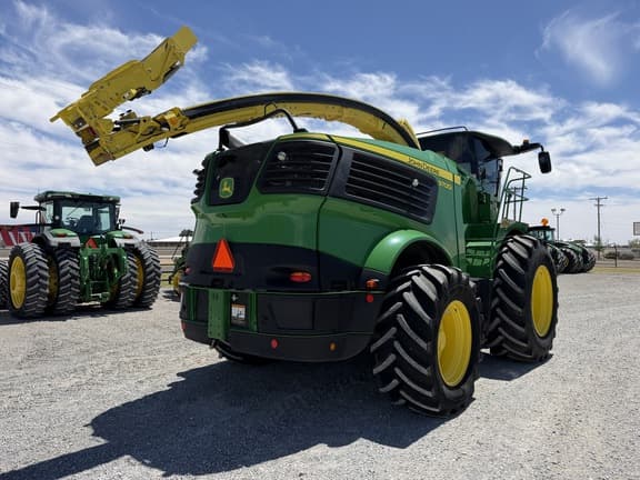 Image of John Deere 9700 equipment image 4