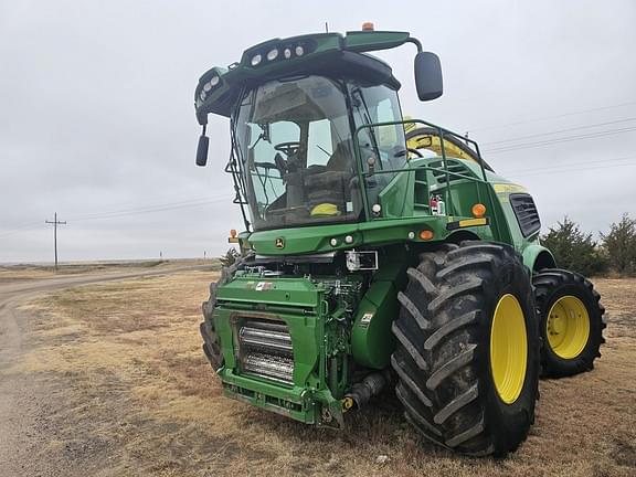 Image of John Deere 9700 equipment image 2