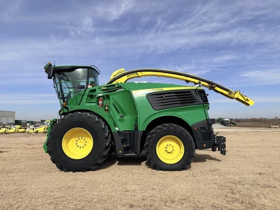 Image of John Deere 9700 equipment image 3