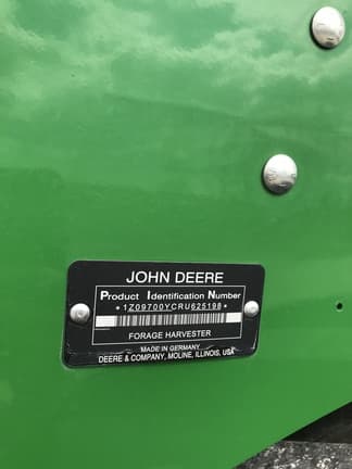 Image of John Deere 9700 equipment image 2