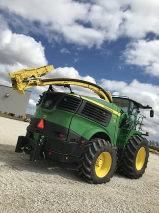 Image of John Deere 9700 equipment image 4