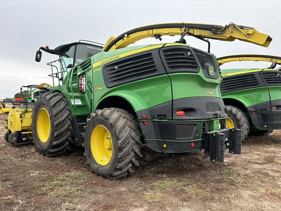 Image of John Deere 9700 equipment image 3