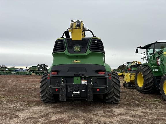 Image of John Deere 9700 equipment image 4