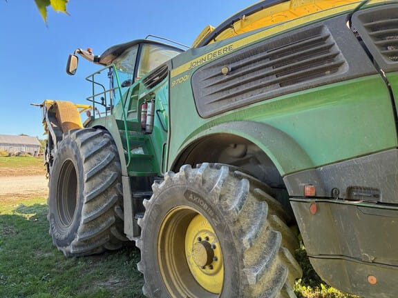 2024 John Deere 9700i Equipment Image0
