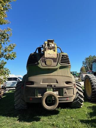 Image of John Deere 9700 equipment image 2