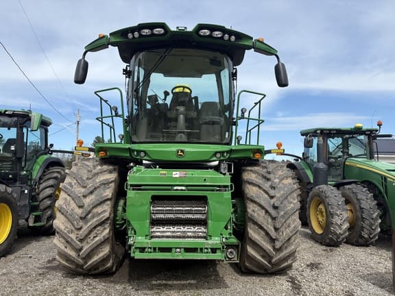 Image of John Deere 9900i equipment image 2