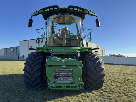 Image of John Deere 9900 equipment image 1