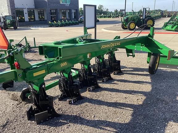Image of John Deere 995 Primary image