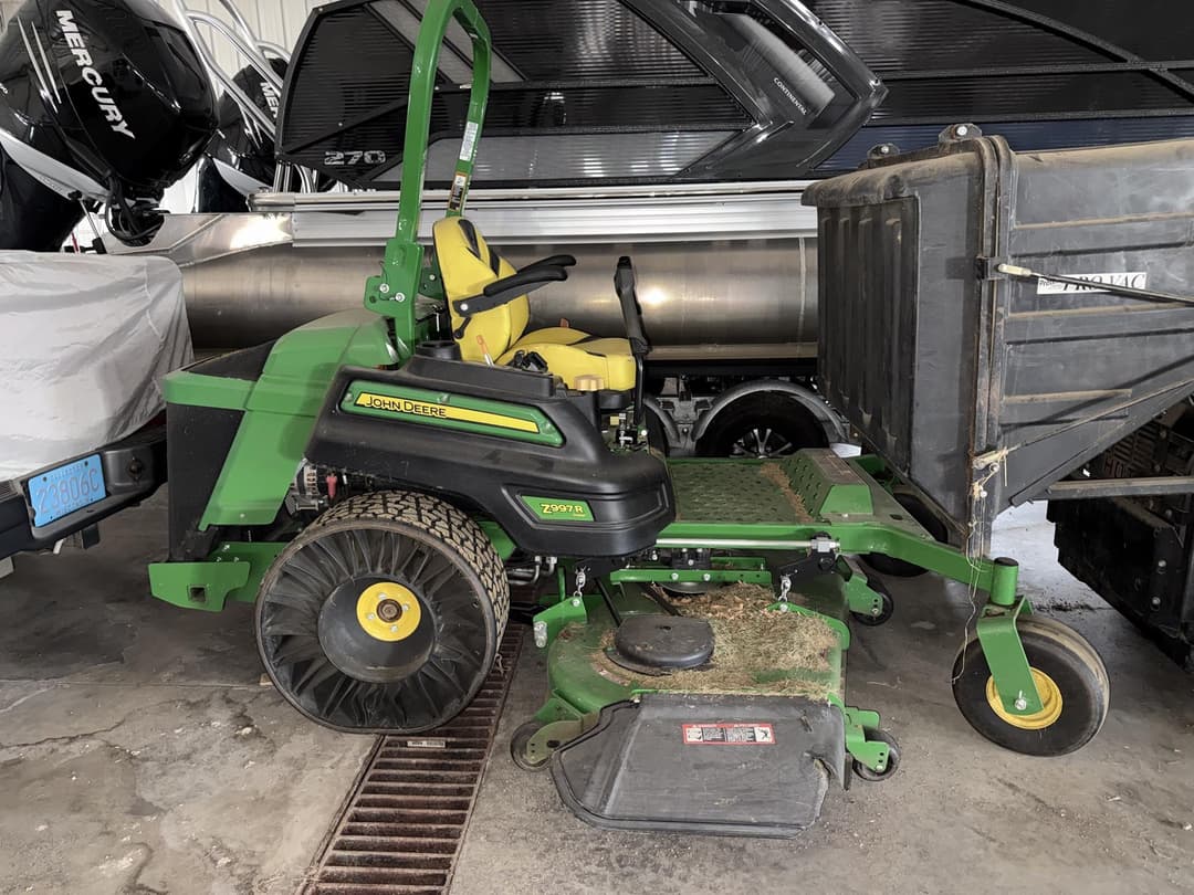 Image of John Deere 997 Image 0