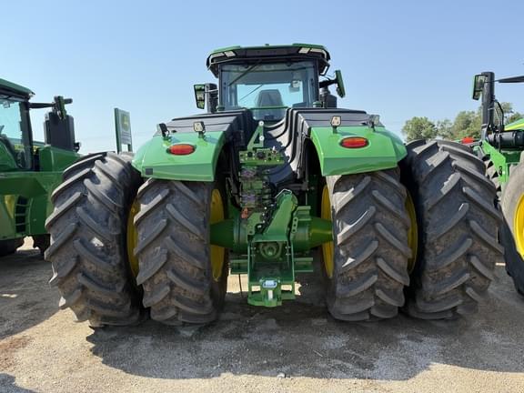 Image of John Deere 9R 390 equipment image 1