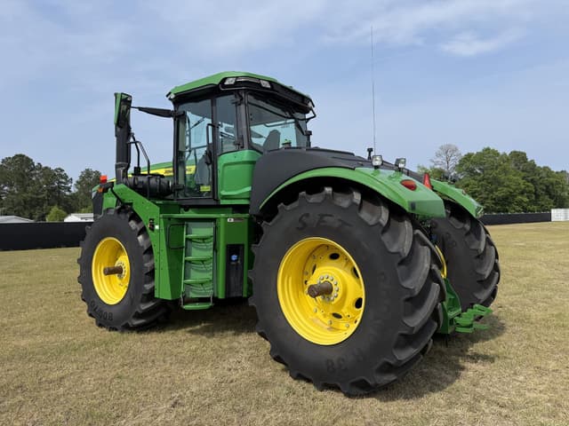 Image of John Deere 9R 390 equipment image 2