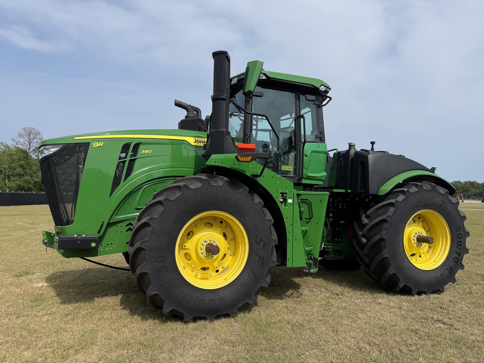 2024 John Deere 9R 390 Equipment Image0