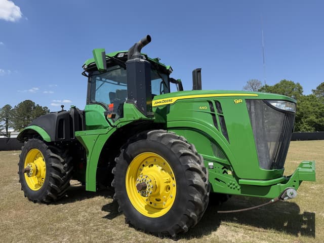 Image of John Deere 9R 440 equipment image 4