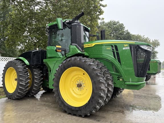 Image of John Deere 9R 440 equipment image 1