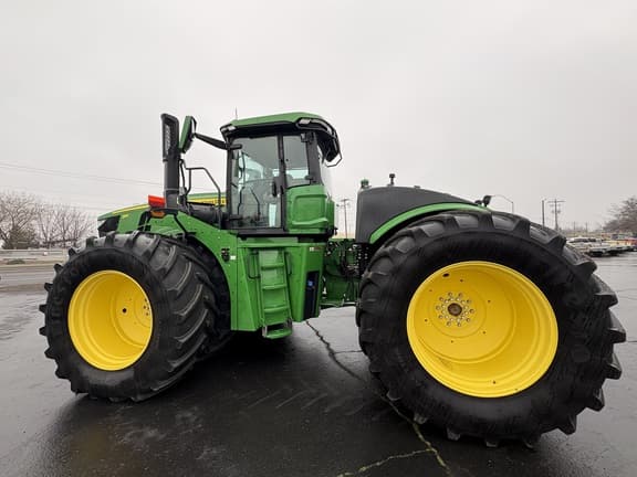 Image of John Deere 9R 440 equipment image 1