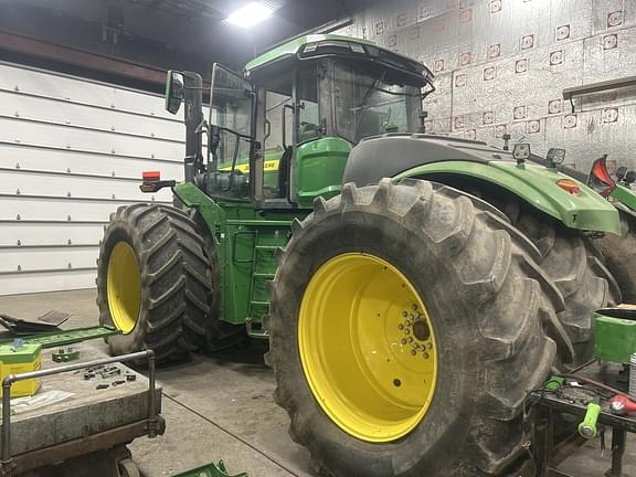 Image of John Deere 9R 440 equipment image 1