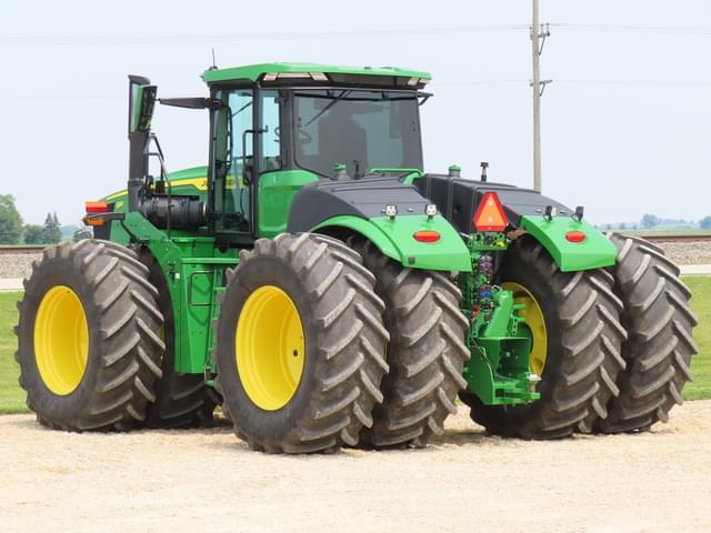 Image of John Deere 9R 440 equipment image 2