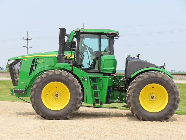 Image of John Deere 9R 440 equipment image 1