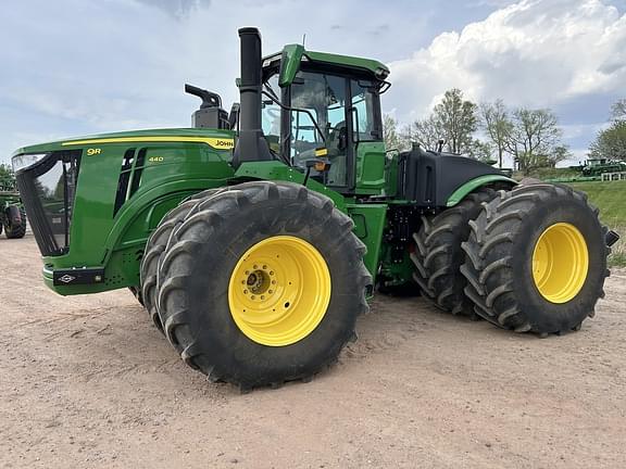 Image of John Deere 9R 440 equipment image 1