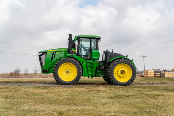 Image of John Deere 9R 440 equipment image 1