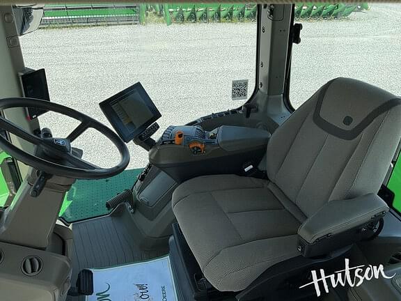 Image of John Deere 9R 440 equipment image 4