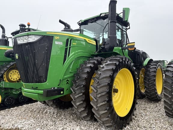 Image of John Deere 9R 440 Primary image