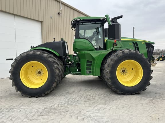 Image of John Deere 9R 440 equipment image 4
