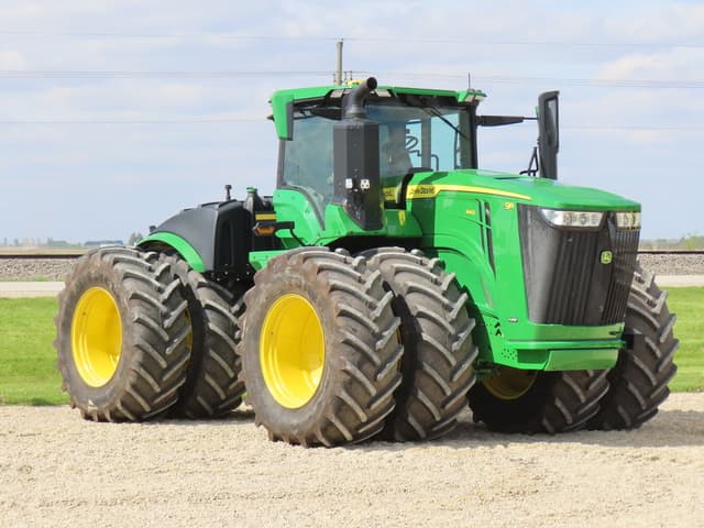 Image of John Deere 9R 440 equipment image 1