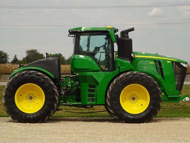 Image of John Deere 9R 440 equipment image 4