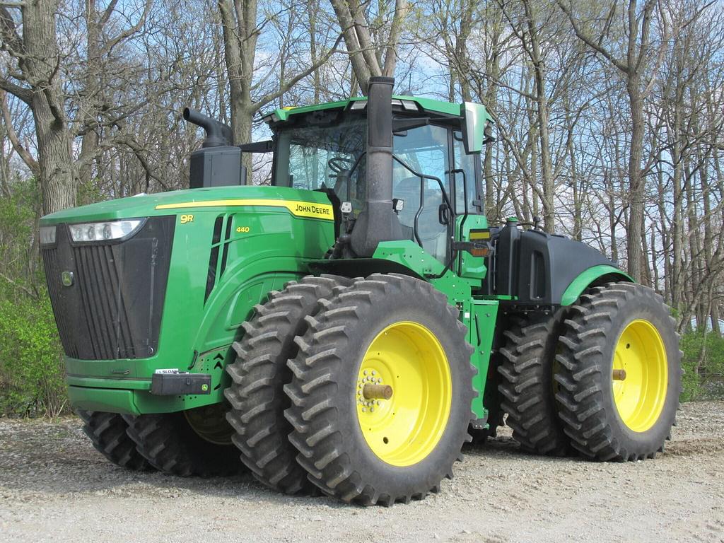Image of John Deere 9R 440 Primary image