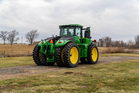 Image of John Deere 9R 440 equipment image 4