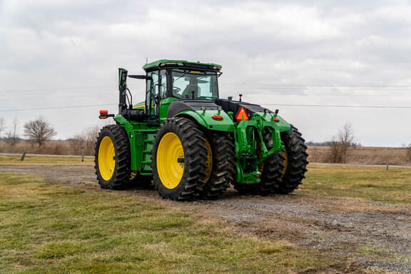 Image of John Deere 9R 440 equipment image 2