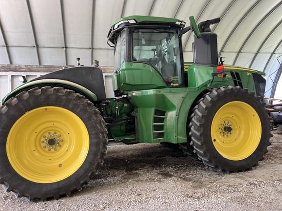 Image of John Deere 9R 440 equipment image 1