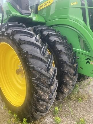 Image of John Deere 9R 440 equipment image 3