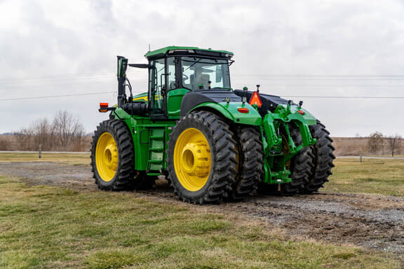 Image of John Deere 9R 440 equipment image 2