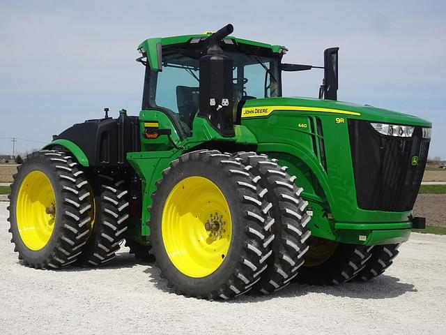 Image of John Deere 9R 440 equipment image 1