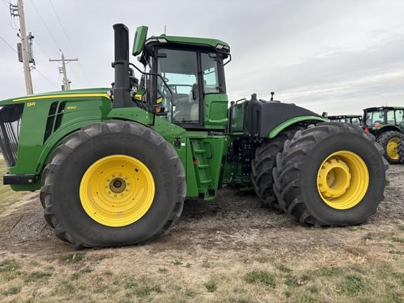 Image of John Deere 9R 490 equipment image 2