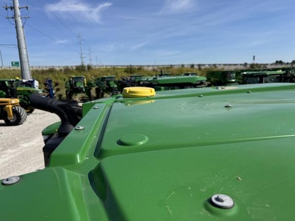 Image of John Deere 9R 490 equipment image 1