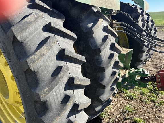 Image of John Deere 9R 490 equipment image 4