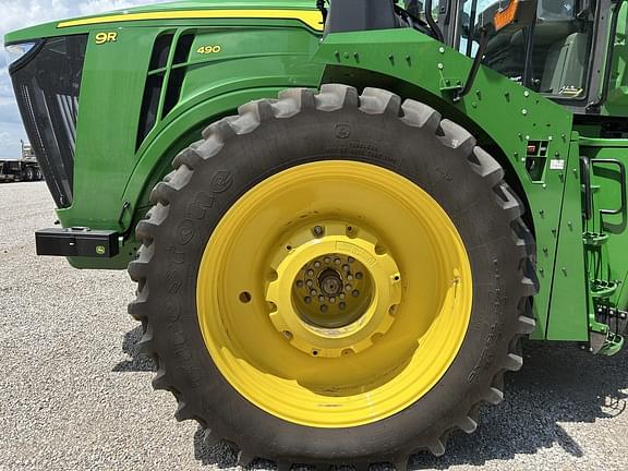 Image of John Deere 9R 490 equipment image 2