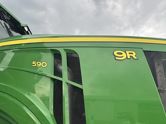 Image of John Deere 9R 590 equipment image 1