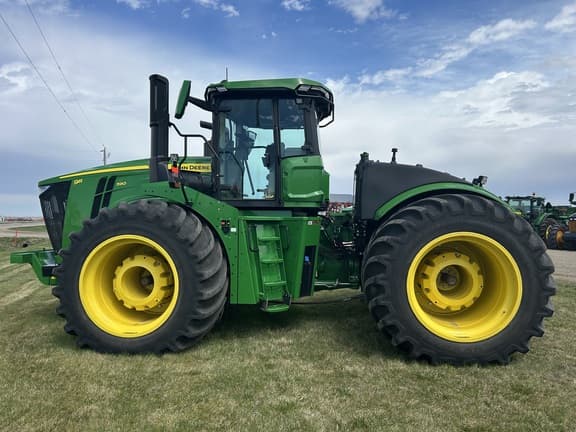 Image of John Deere 9R 590 equipment image 1