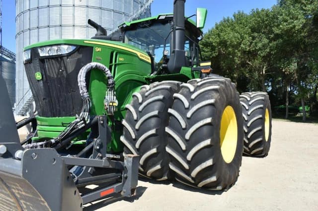 Image of John Deere 9R 590 equipment image 1