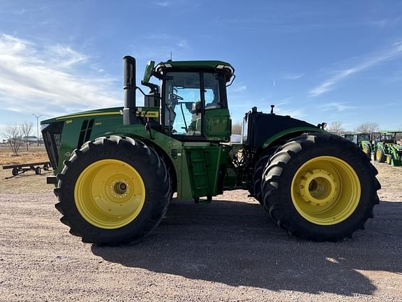 Image of John Deere 9R 590 equipment image 1