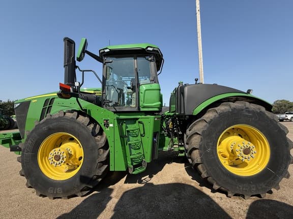 Image of John Deere 9R 590 equipment image 1