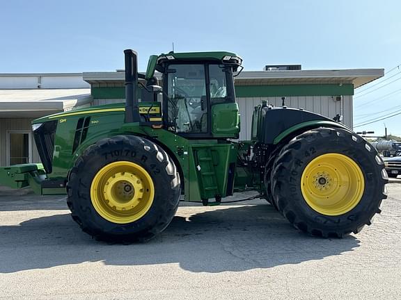 Image of John Deere 9R 590 equipment image 1