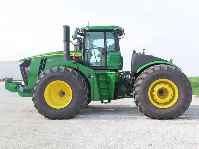 Image of John Deere 9R 590 equipment image 1
