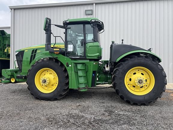 Image of John Deere 9R 640 equipment image 2